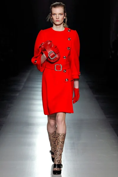 Look 5